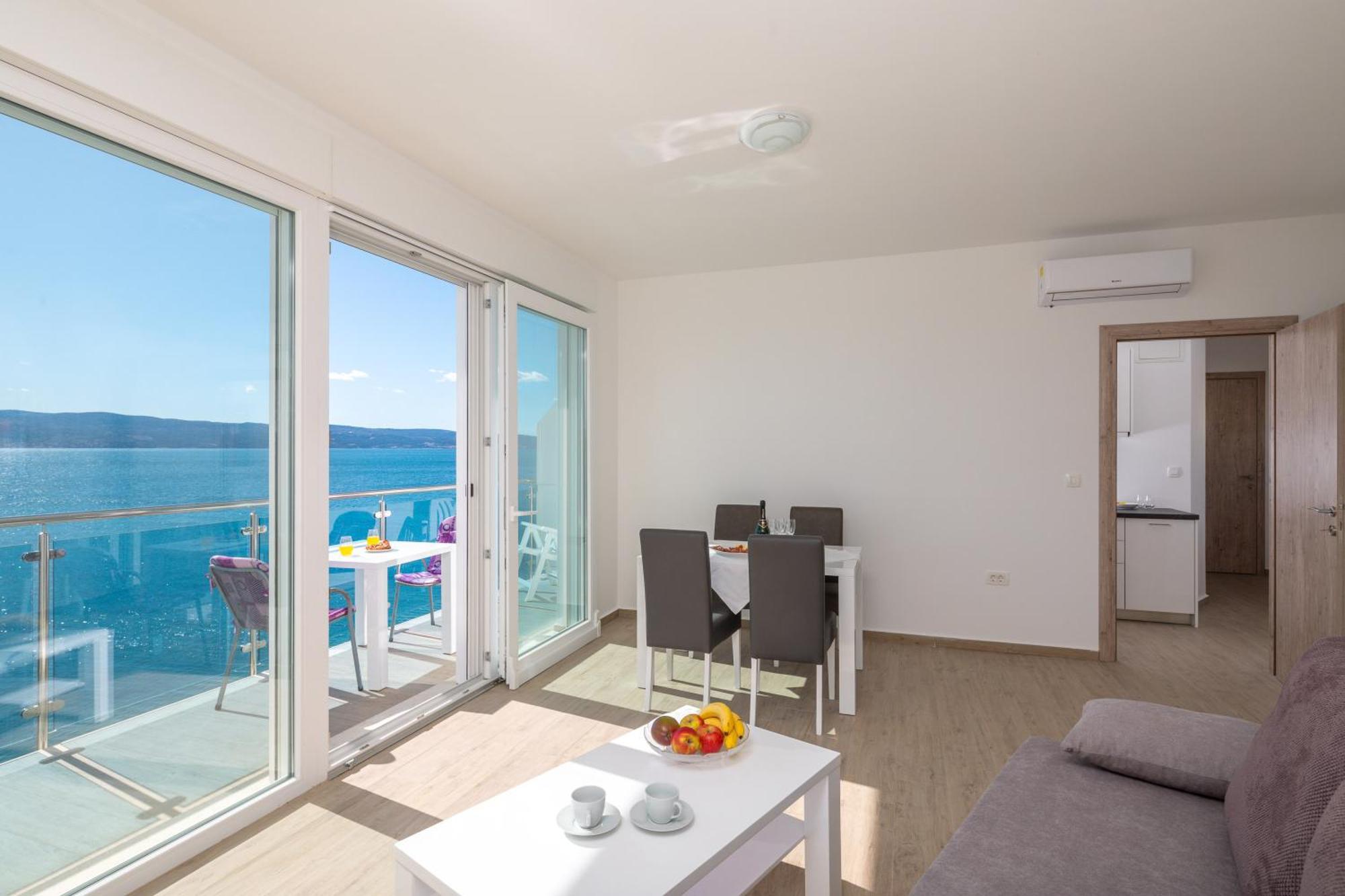 Blue Wonder Apartments Dugi Rat Bagian luar foto